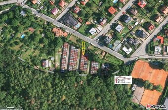Zděná garáž s plechovými vraty v Kutné Hoře, Žižkov - 4