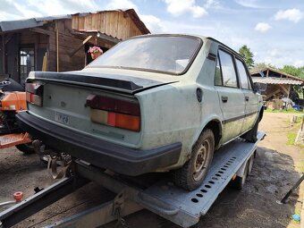 Prodám díly z škoda 125l - 4