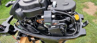 Mercury motor - 4