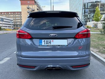 Ford Focus ST combi 184 kW - 4
