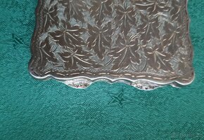 Starožitná stříbrná pudřenka - 4