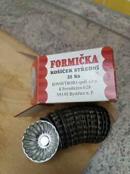 Vykrajovátka na cukroví+formičky - 4