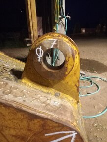 Podkopová lžíce - 4