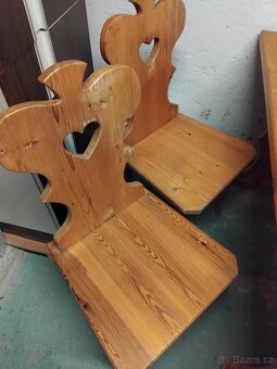 Masivní dřevěný stůl a židle - 4