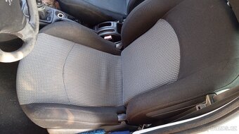 Peugeot 206 1.4hdi na díly bez TP - 4