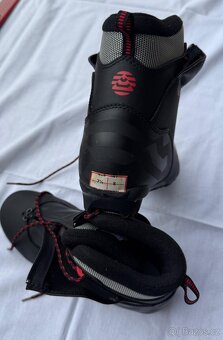 Prodam bezecke lyze s botama - 4