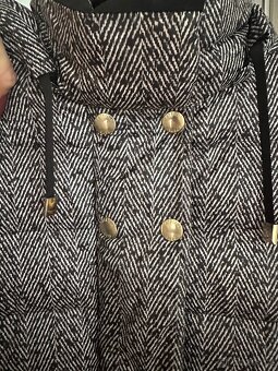 Nabízím k prodeji zimní kabát Patrizia Pepe - 4