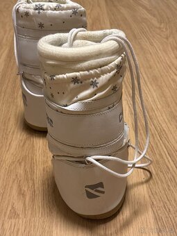 Dětské bílé sněhule - 4