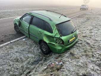 Havarovaná Škoda Fabia 2 1.2 TSI 63 kW - 4