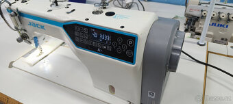 Průmyslový automatický šicí stroj Jack A7 - 4