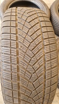 Zimní sada pneu 255/55R19 GOOD YEAR - 4