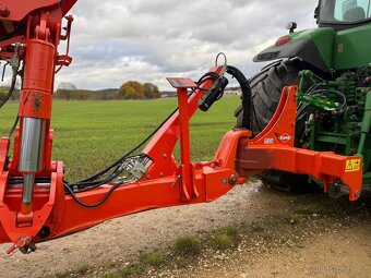 pluh Kuhn Vari Leader hydraulicky jištěný - 4