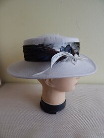 Dámský plstěný klobouk vel.54, zn. Mayser Milz - 4