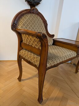 Sofa polstrovaná - 4