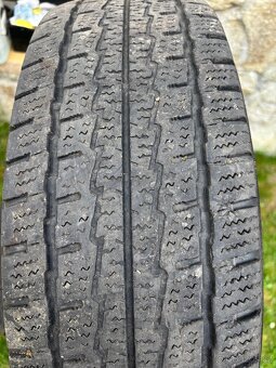 Hankook 215/70r16c - 4
