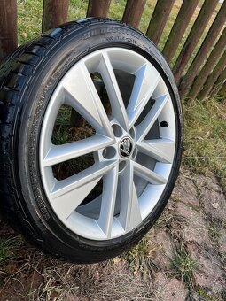 Škoda Fabia,Rapid orig letni sada Cluber 215/40-17 TOP - 4