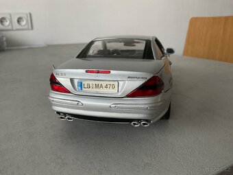 Model Mercedes Benz SL 55AMG 1:18 - 4
