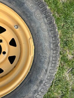 Toyota Hilux - 4