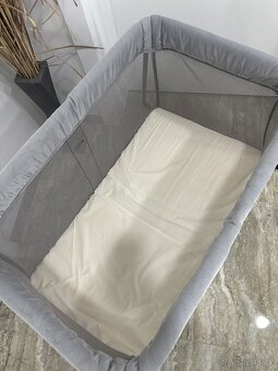 Cestovní postýlka Babybjorn - 4