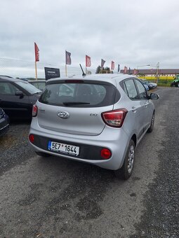 Hyundai i10 1.0i 48Kw CZ - 4