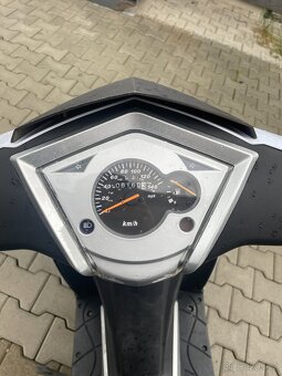 Pronájem Skutru Maxon 125cc - 4