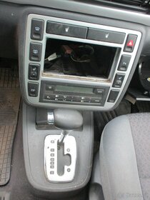 Díly Ford Galaxy motor - 4