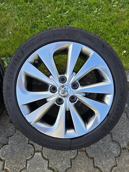 Originál ALU kola Toyota Auris 17" 5x114.3 - 4