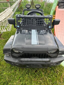 Dětské elektrické auto - 4