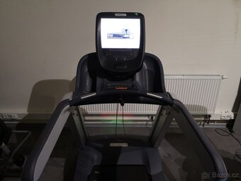 Běžecký pás PRECOR 885 P82 2019 - 4
