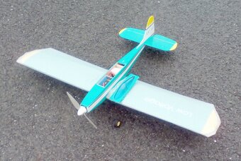 RC letadlo Low Voltage LV-10 - 4