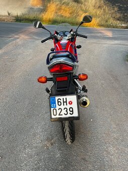 Honda CBR 125R – TOP stav – A1 – nová TP, nájezd 25 463 km - 4