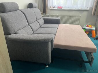 Pohodlná rozkládací pohovka – na spaní spíš pro menší - 4