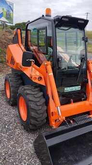 Locust 1004, smykem řízený nakladač, minibagr, bobek - 4