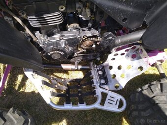 Čtyřkolka s motorem Kawasaki GPZ500 - 4