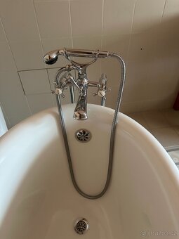 Krásná bílá litinová vana na nožičkách zn.KERAMAG (NN01) - 4