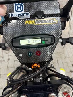 Husqvarna 701 Enduro - 4