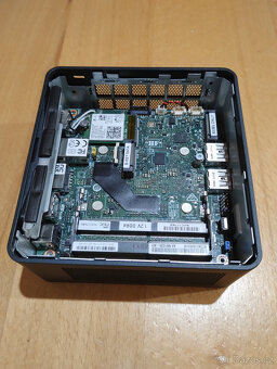 Mini PC Intel NUC 11 i3-1115G4 BEZ RAM a SSD, perfektní stav - 4