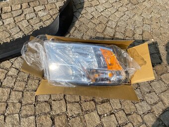 DODGE RAM 1500 - NÁHRADNÍ DÍLY,LAMPY,MASKA,PLAST - 4