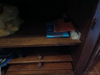 Skříň starožitná - 4