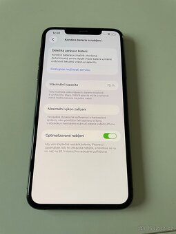 iPhone 11 Pro Max 64GB. Krásný stav - 4
