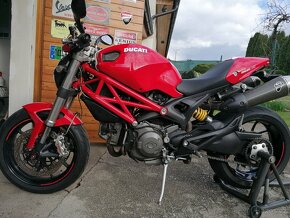 Ducati monster 1100 - 4