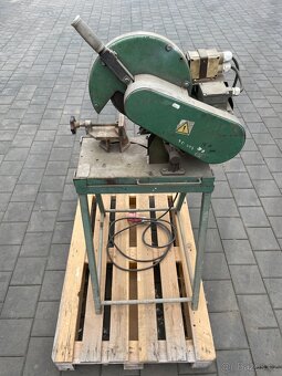 Dělící pila na kov se stolem a svěrákem - 4