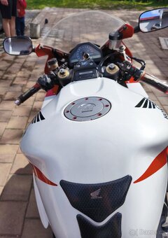 Honda CBR 1000RR Fireblade - 4