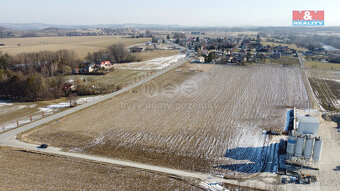 Prodej Komerčního pozemku v obci Vojkovice 4.652m2 - 4