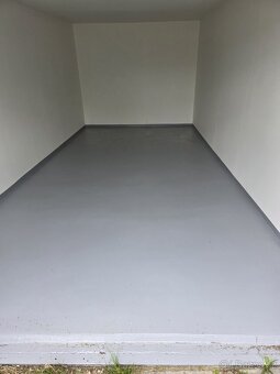 Prodej zrekonstruovaný garáž - 4