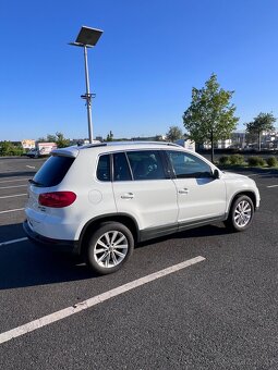 Volkswagen TIGUAN 2.0 TDi 4x4 DSG 103kW SPORT & STYLE - 4