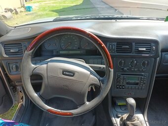 Volvo v70 2.5 tdi 103kw - 4
