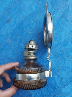 Skleněná petrolejová lampa se zrcadlem, zn. Mars - 4
