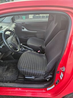 Toyota IQ - 4