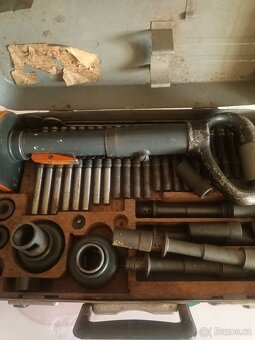 Nastřelovací pistol Blesk Universal - 4